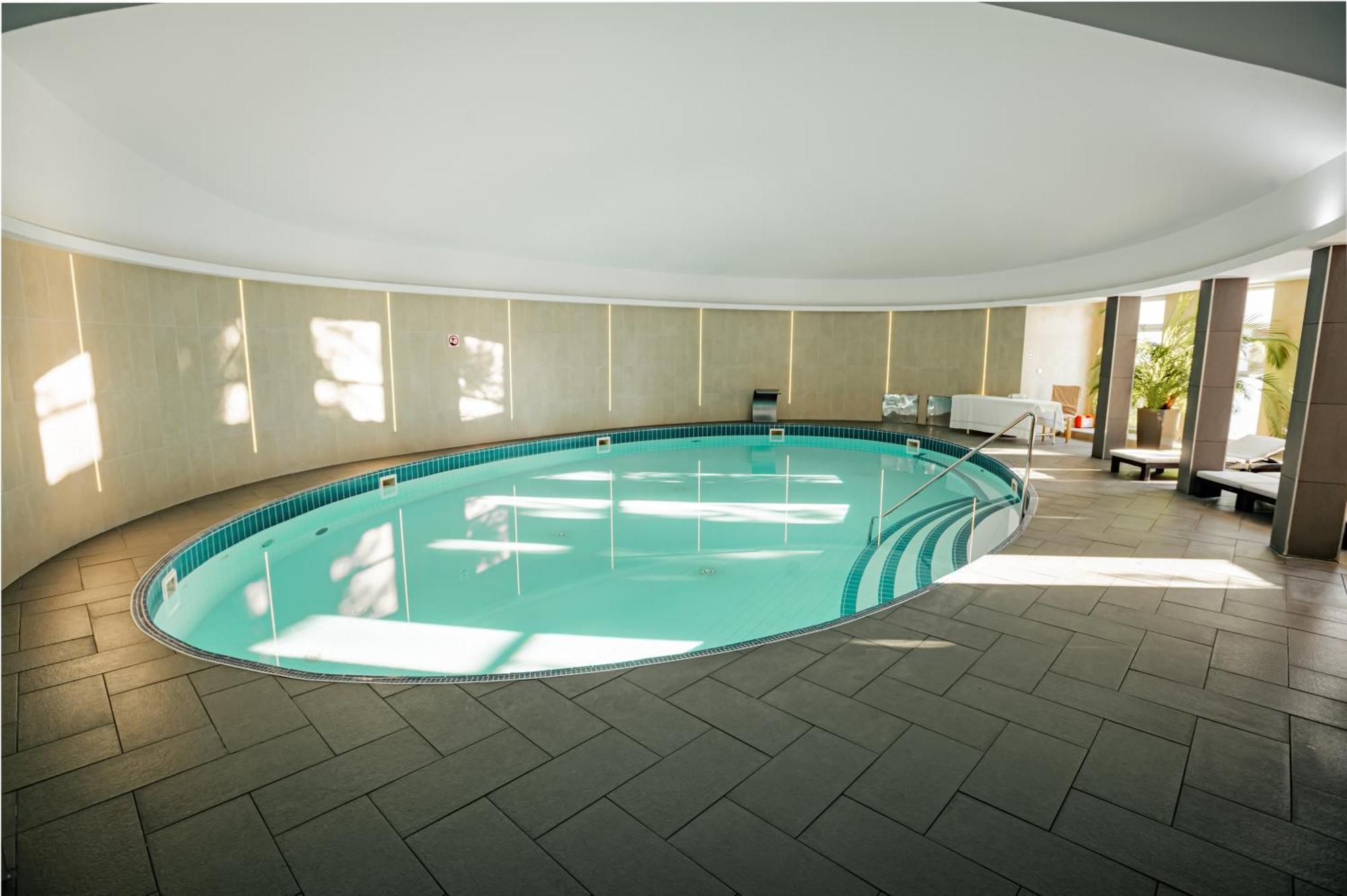 Sport Hotel *** ドノヴァリ エクステリア 写真