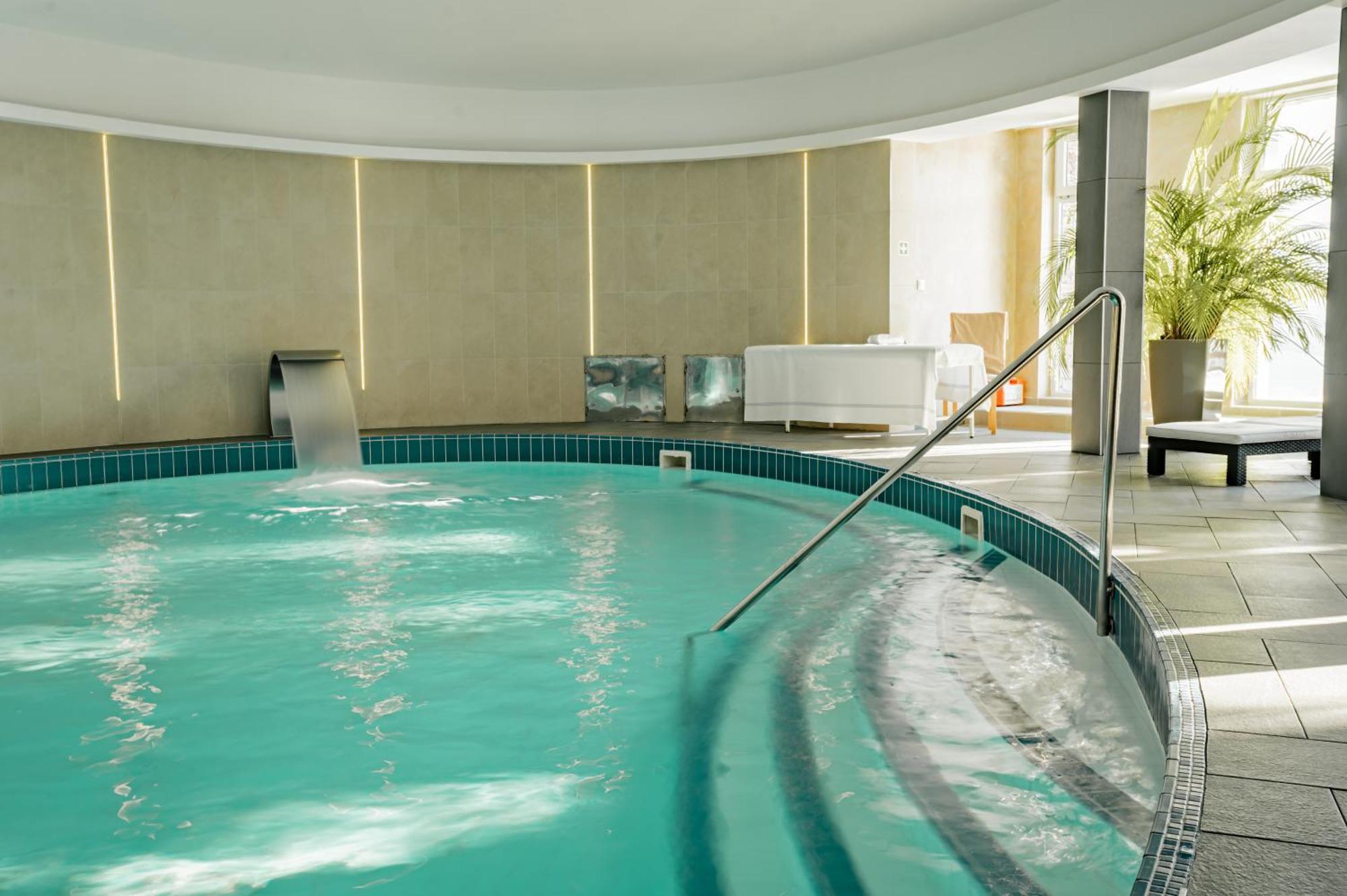 Sport Hotel *** ドノヴァリ エクステリア 写真