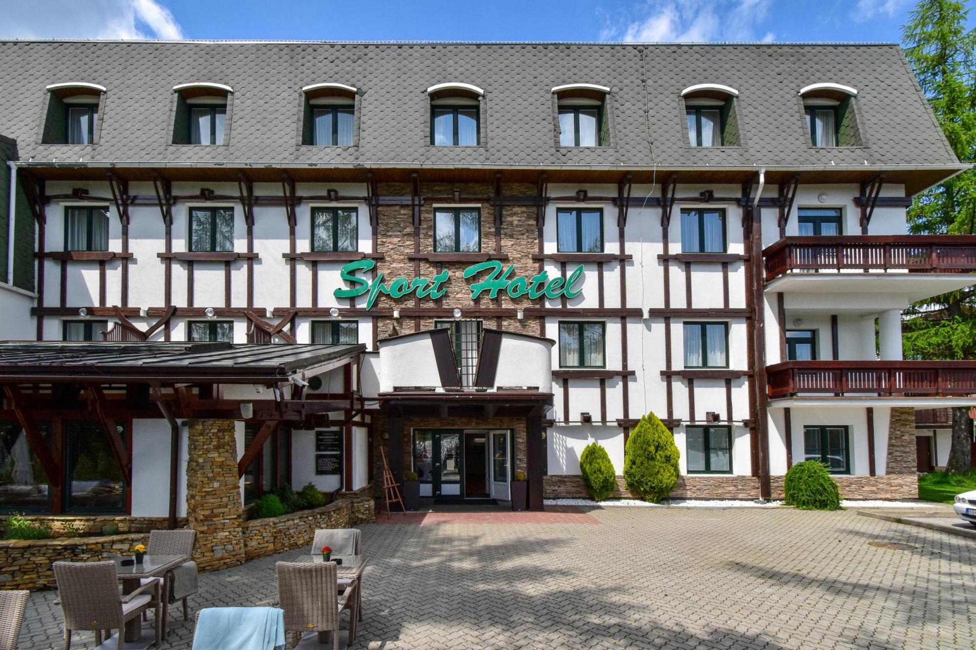 Sport Hotel *** ドノヴァリ エクステリア 写真